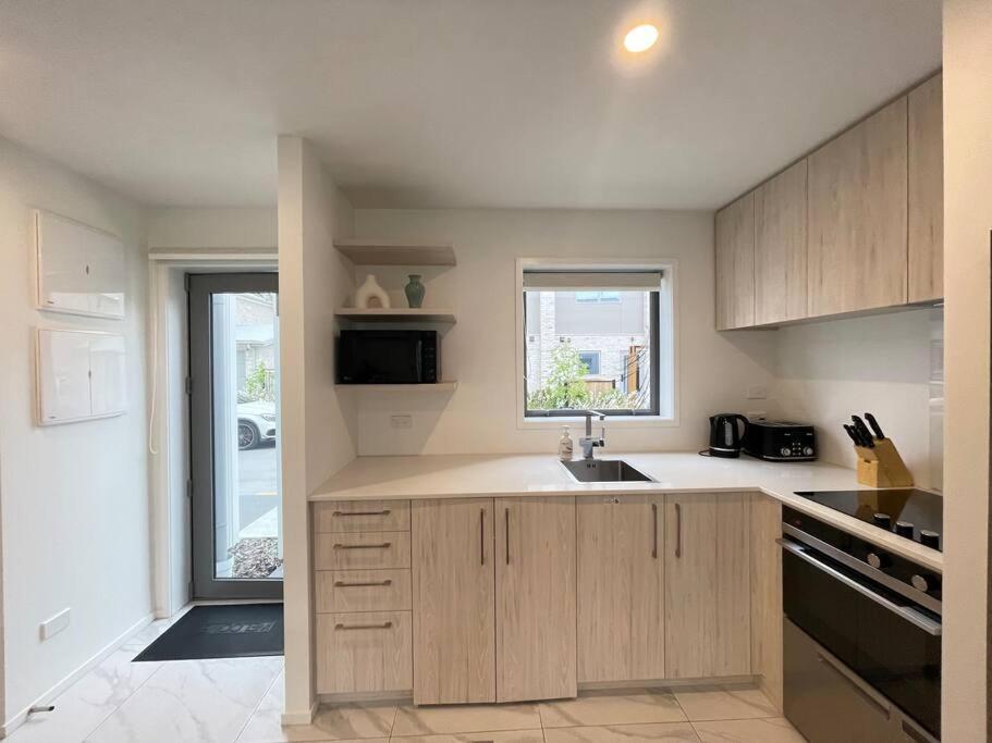 Parkside Retreat - 3 Beds -Sleeps 6 Near Westfield Christchurch Exterior foto